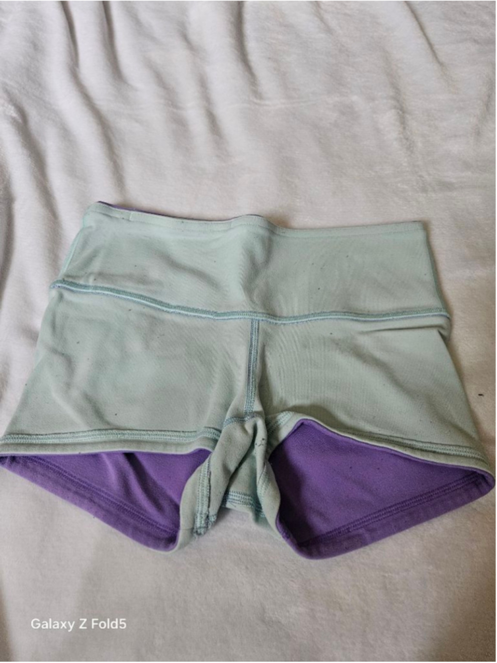 Women's Lululemon Athletic Shorts Size 2 Light Green Purple